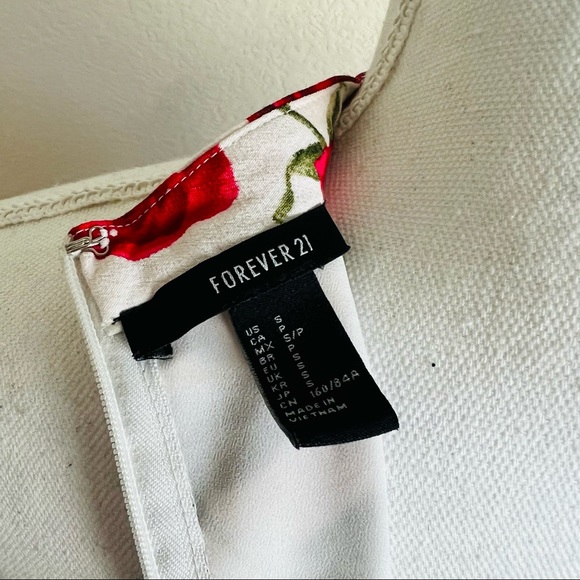 Forever 21 White Roses Keyhole Cutout Shift Mini Dress - Picture 6 of 8